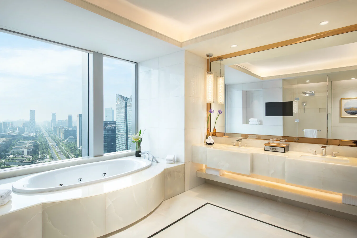 20190706_Fairmont_Bathromm.jpg