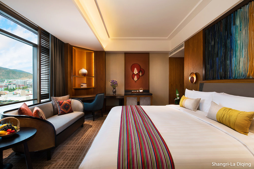 20150718_Shangri-La-Diqing_King-Room-Brighter.jpg