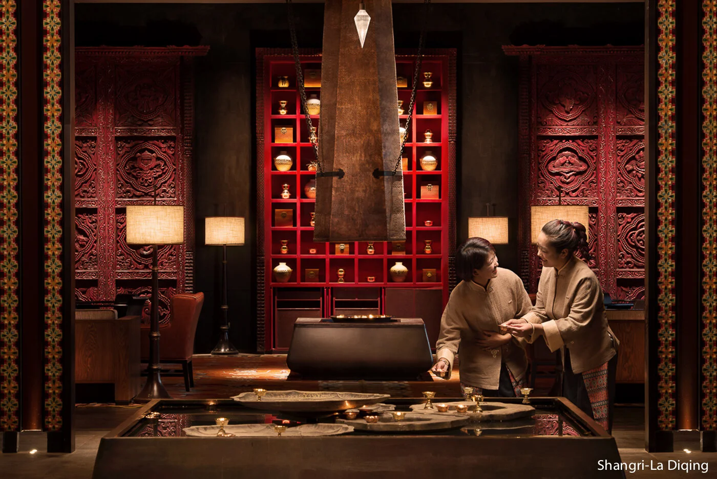 20150718_Shangri-La_Diqing_Lobby-Check-In.jpg