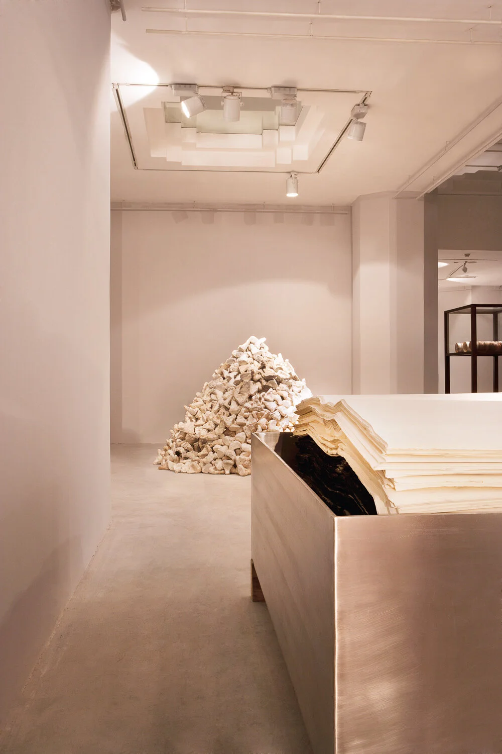 20100625_AD_Spain_Pearl Lam_Interior_F-5.jpg