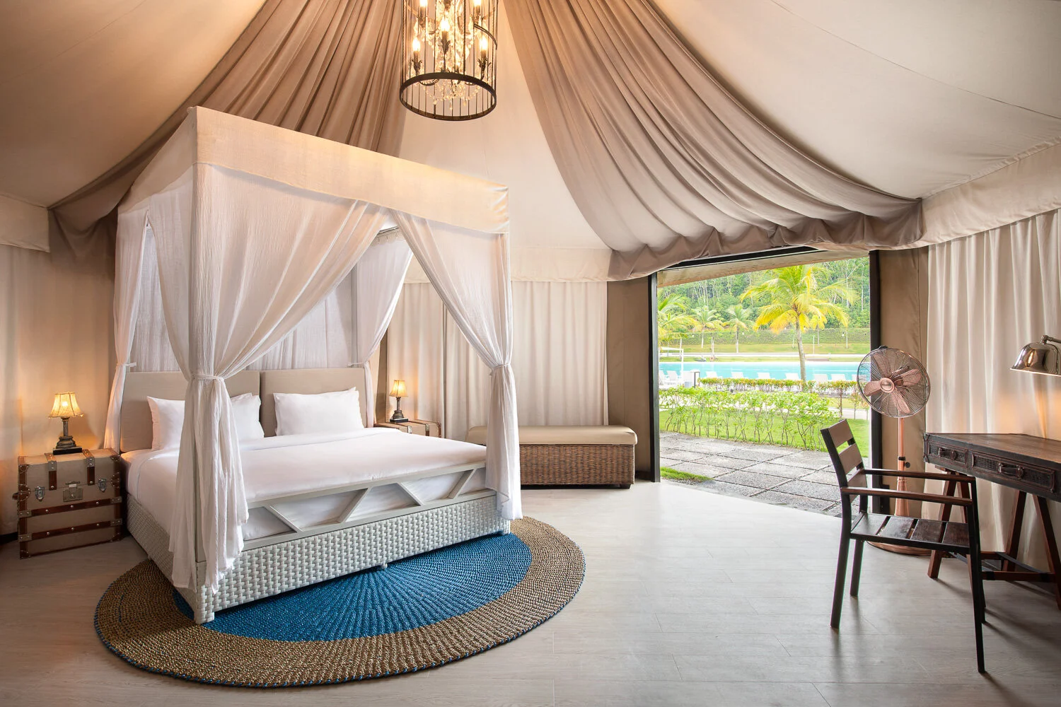 20190517_Canopi_Room104.jpg