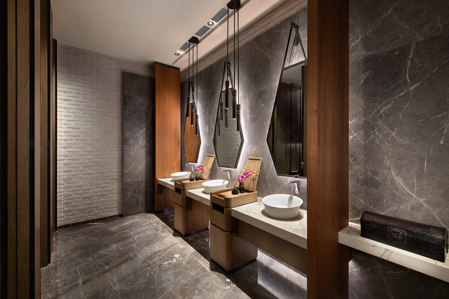 20181023_Xian Wilson_Washroom.jpg