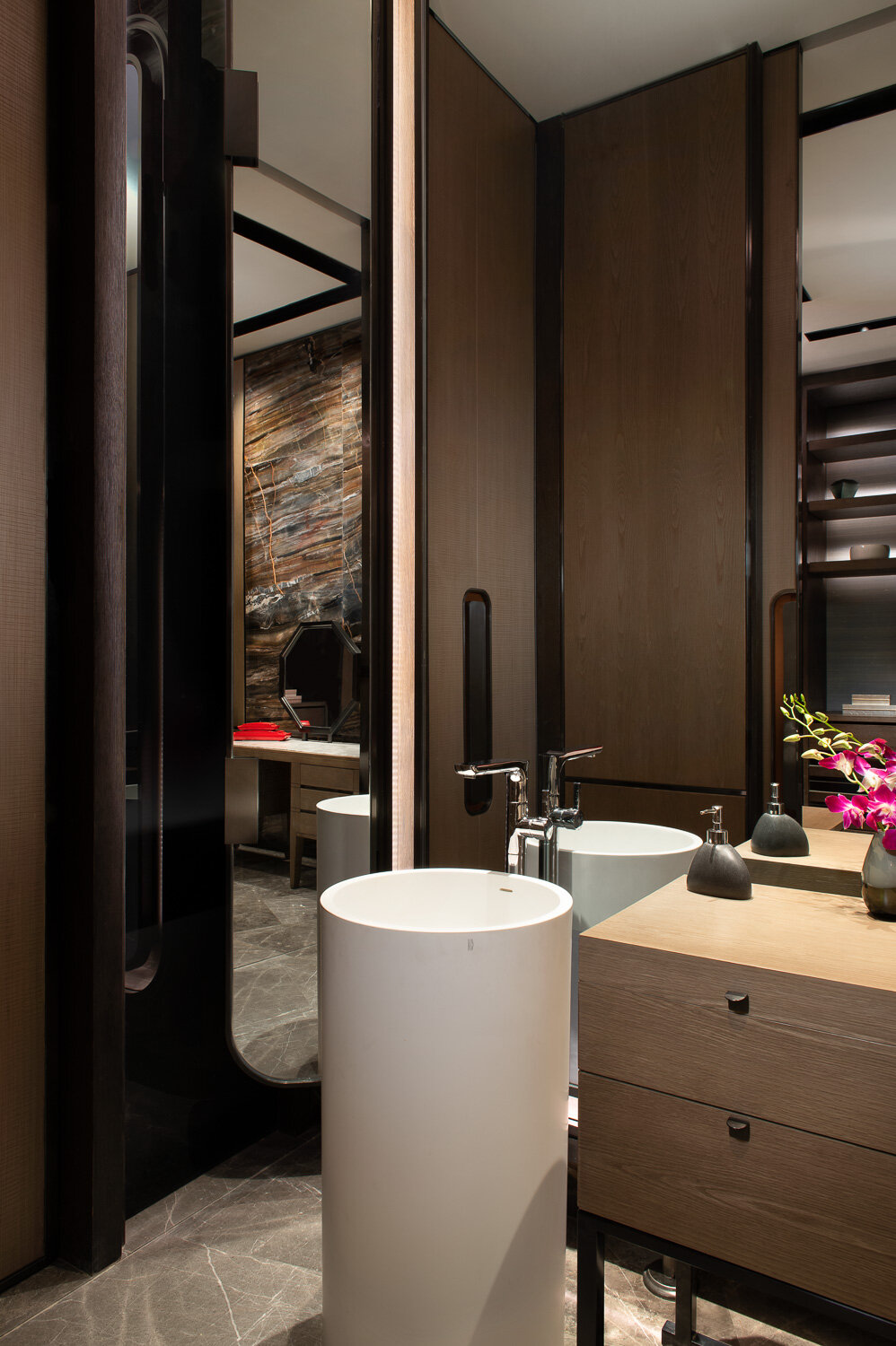 20181027_Xian Wilson_Bridal Room 2.jpg