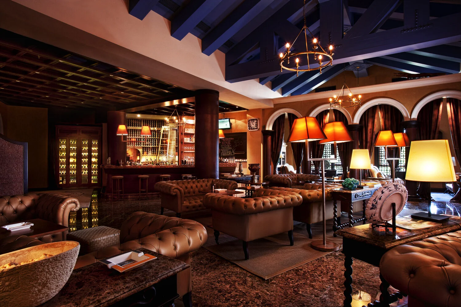 20100806_Sheshan-Golf-Estates_Bar_Interior-1.jpg