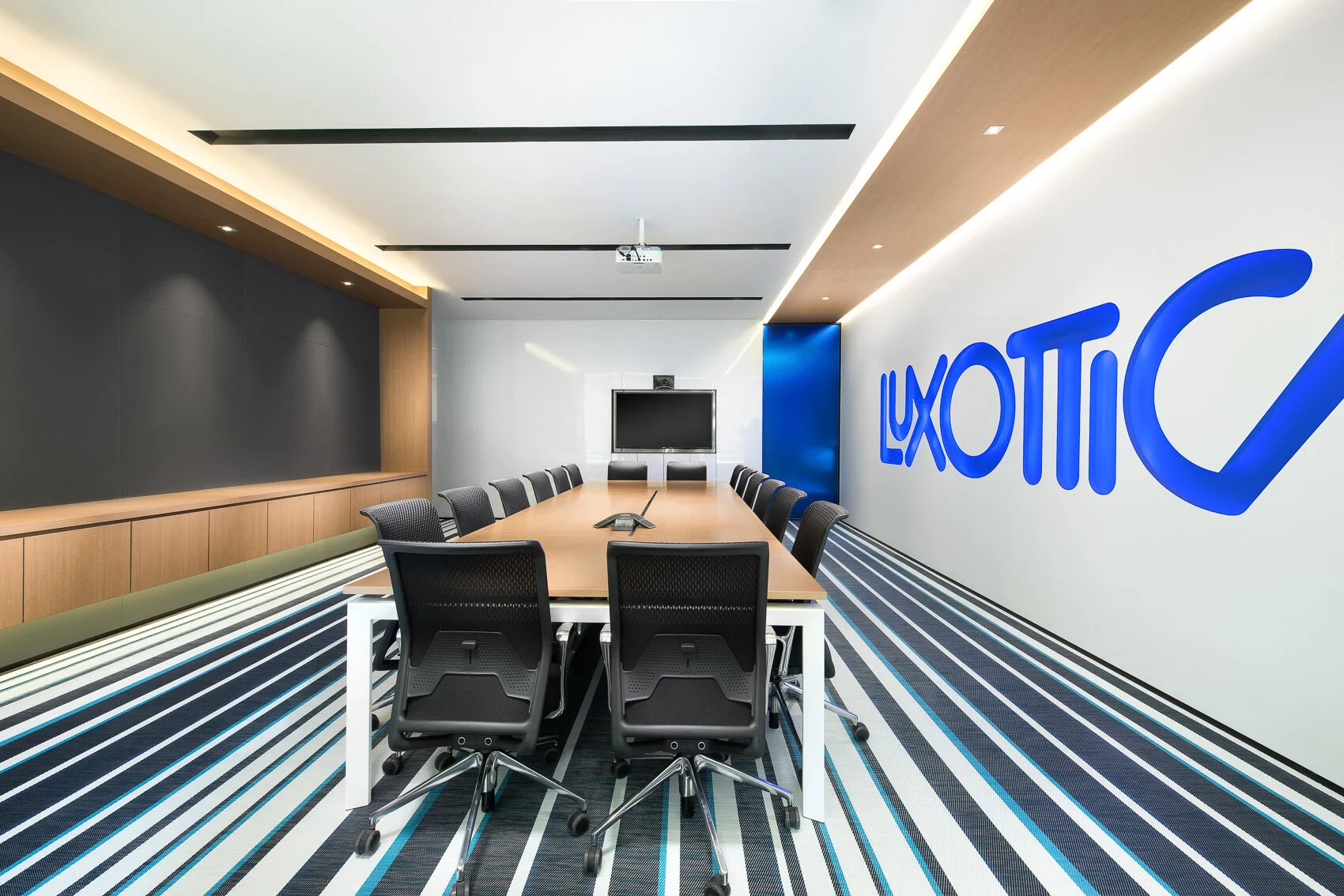 20160730_Interior_Luxottica-Office-4.jpg