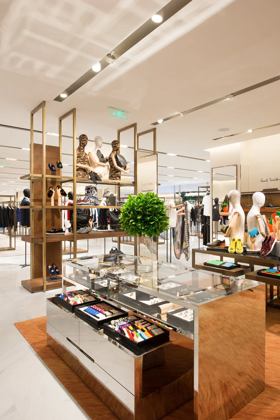 20140314_PeddersGroup_Interior_F-4.jpg
