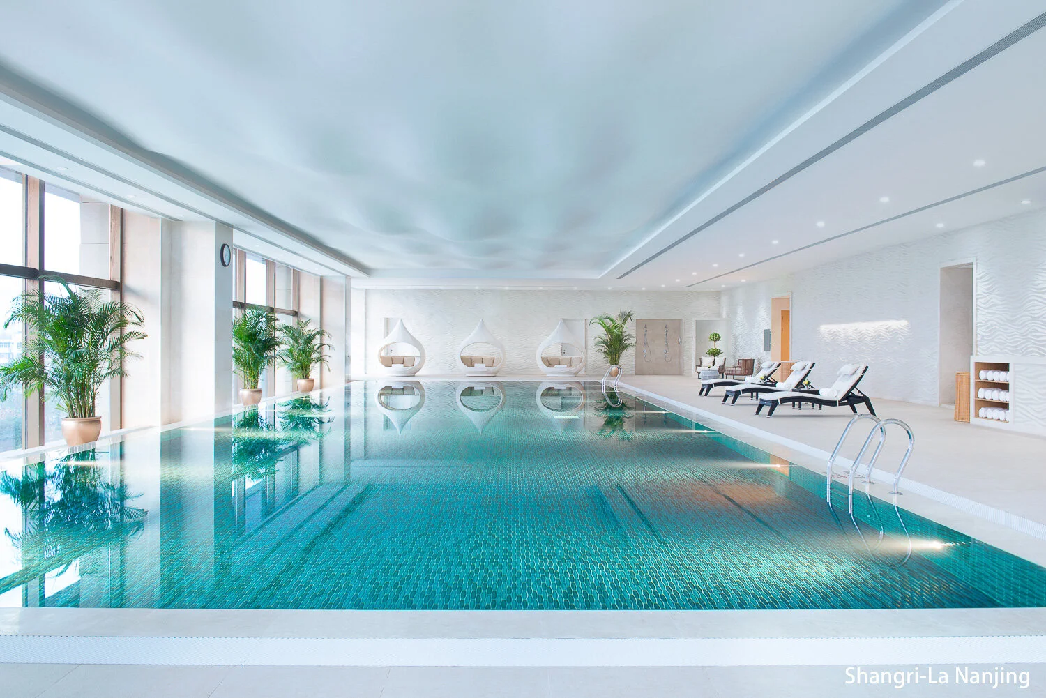 20141219_Shangri-La-Nanjing_Interior_SwimmingPool_F.jpg