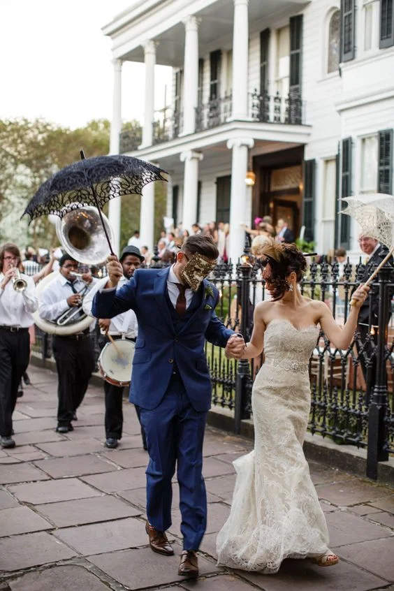 6 Rock N’ Ways to Bring Mardi Gras to Your Big Day!