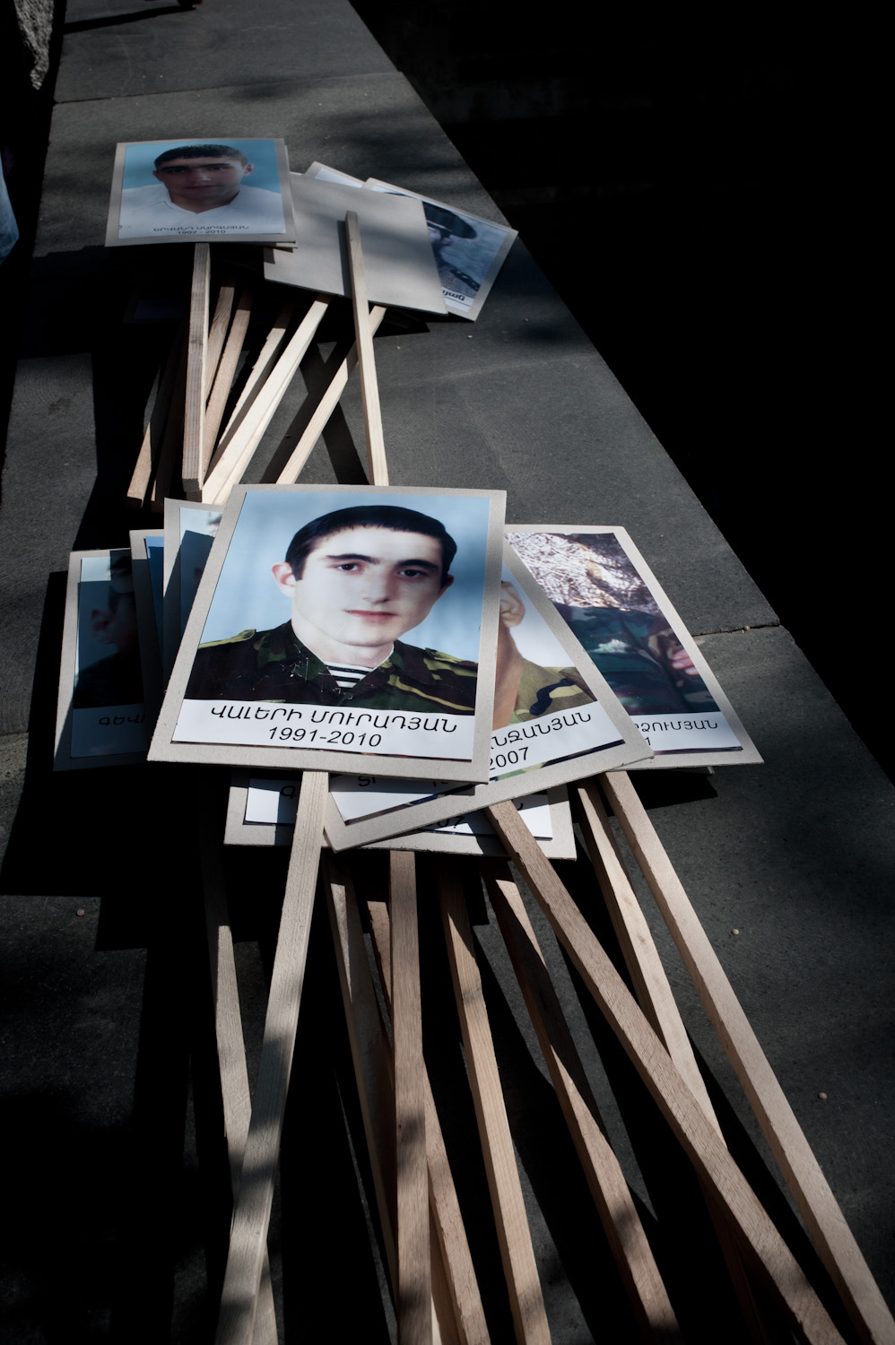 Human rights organizations estimate the number of noncombat deaths since Armenia's armed forced were established to be between 1500 and 3000. (Source: Helsinki Citizens' Assembly )