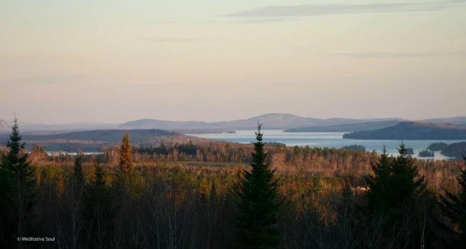 Maybe just for a moment, let your heart be drawn into the calm, into the beauty, into the peace of a lake in the mountains of Maine... 💗💜☀️✨💞