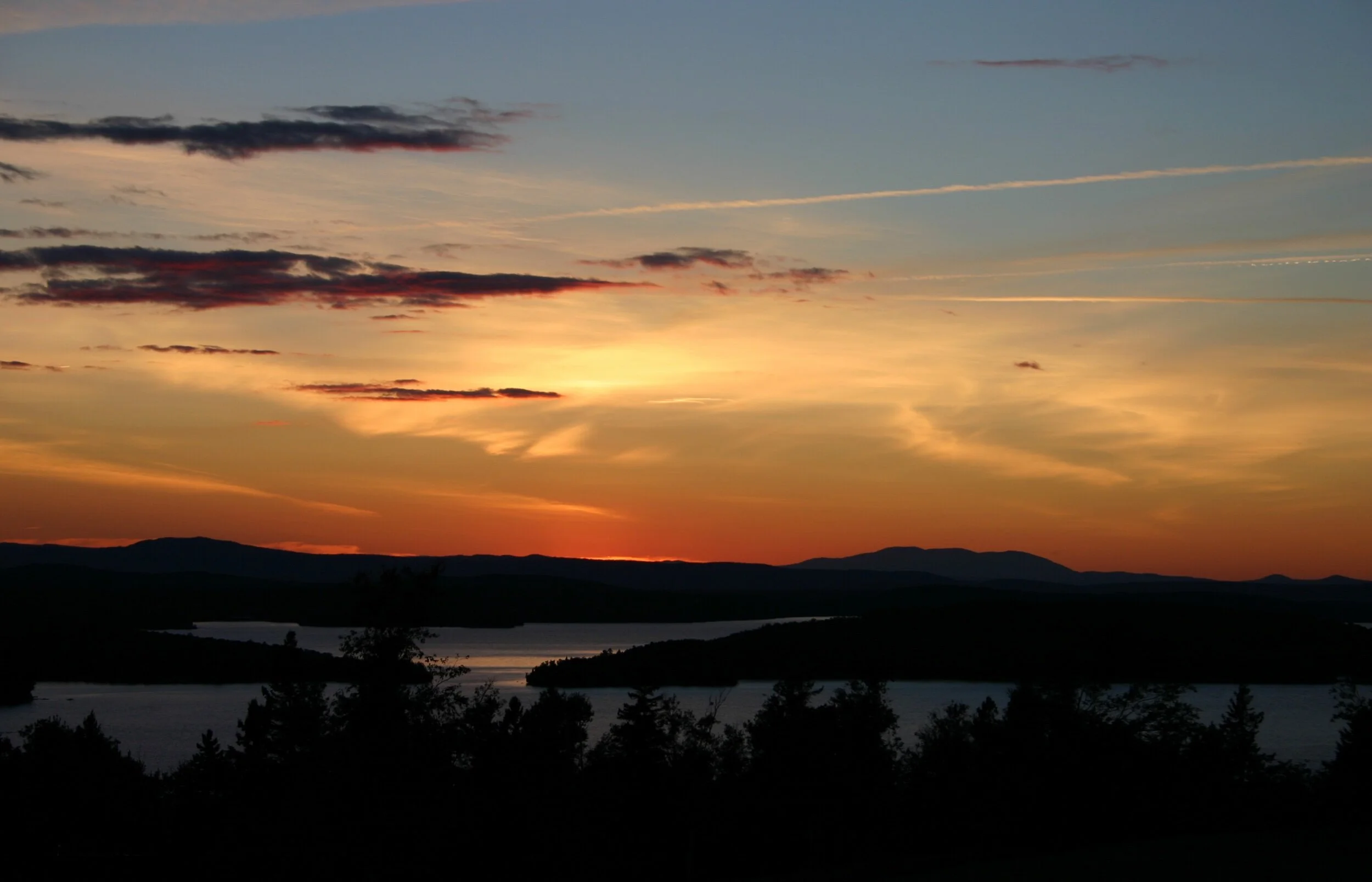 Pausing for a moment of peace... ☀️✨💛