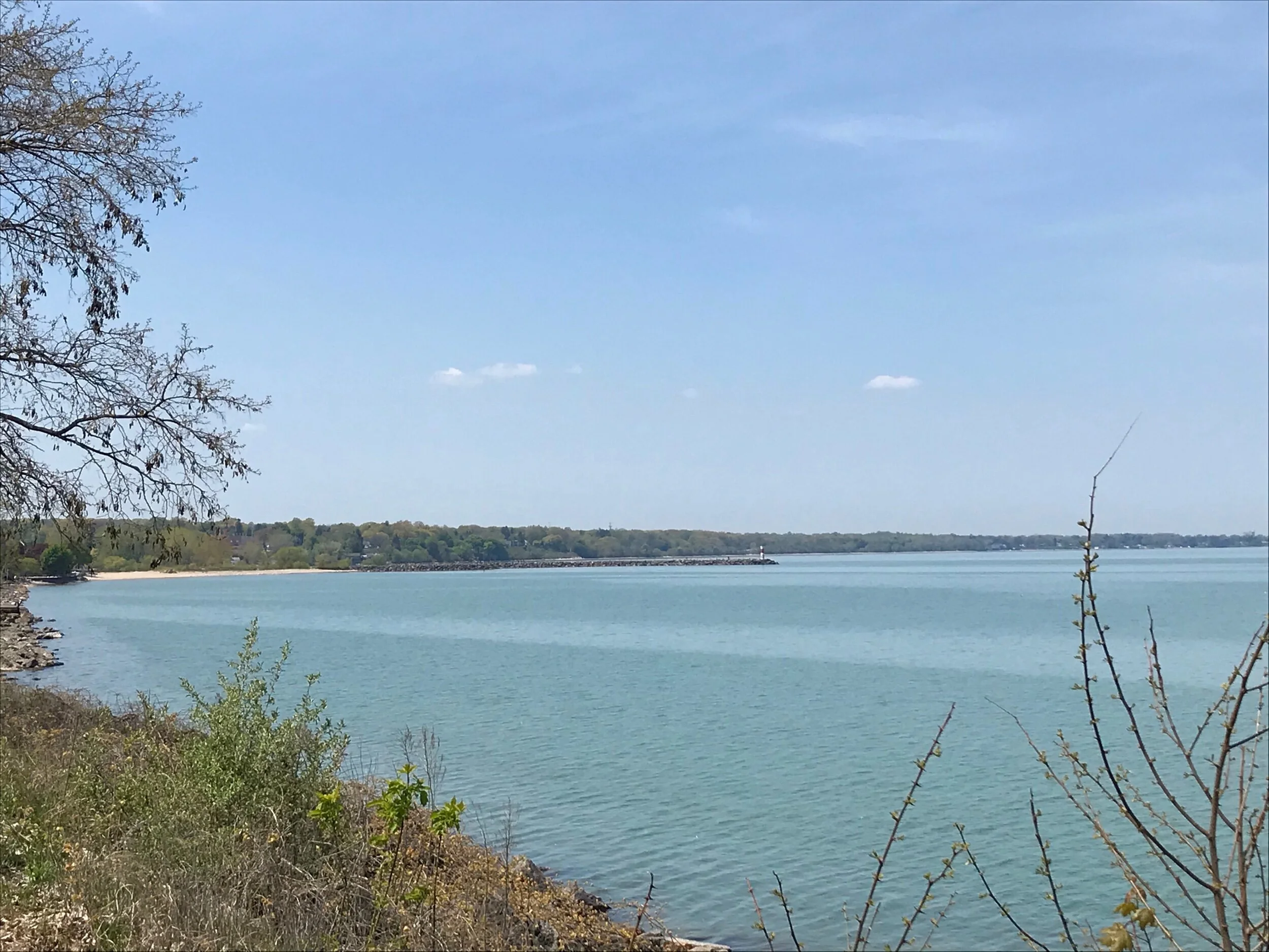 There wasn’t a single wave on Lake Ontario the other day, the water was perfectly calm. So peaceful... take it all in and imagine the water filling all your empty spaces... moving through you... soothing, comforting, and healing you...💦✨💗😘💞