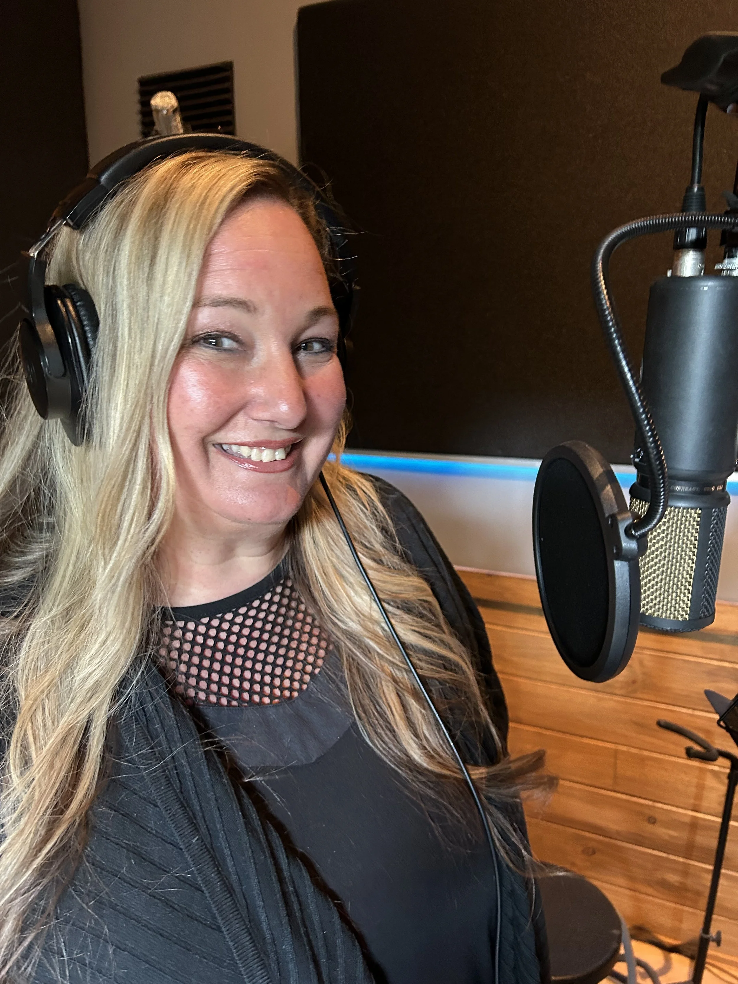 1. Cyndie Girard.jpeg