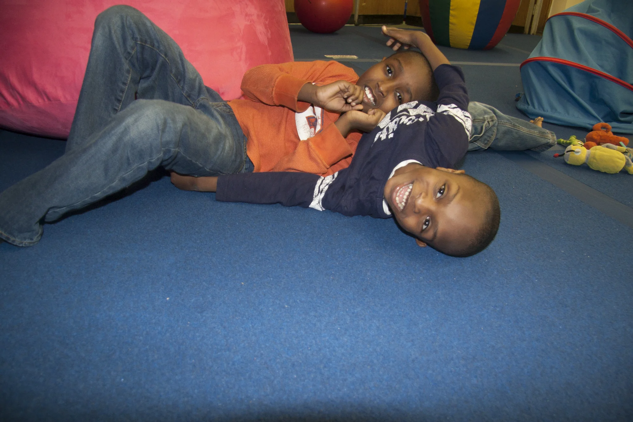   &nbsp;"What we love about AMP Space is it allows Aaron to flop around, crawl &amp; we don't have to worry about him hurting himself. He &amp; Zach play on the floor at home but here I don't have to worry about them bumping their heads on the hard f