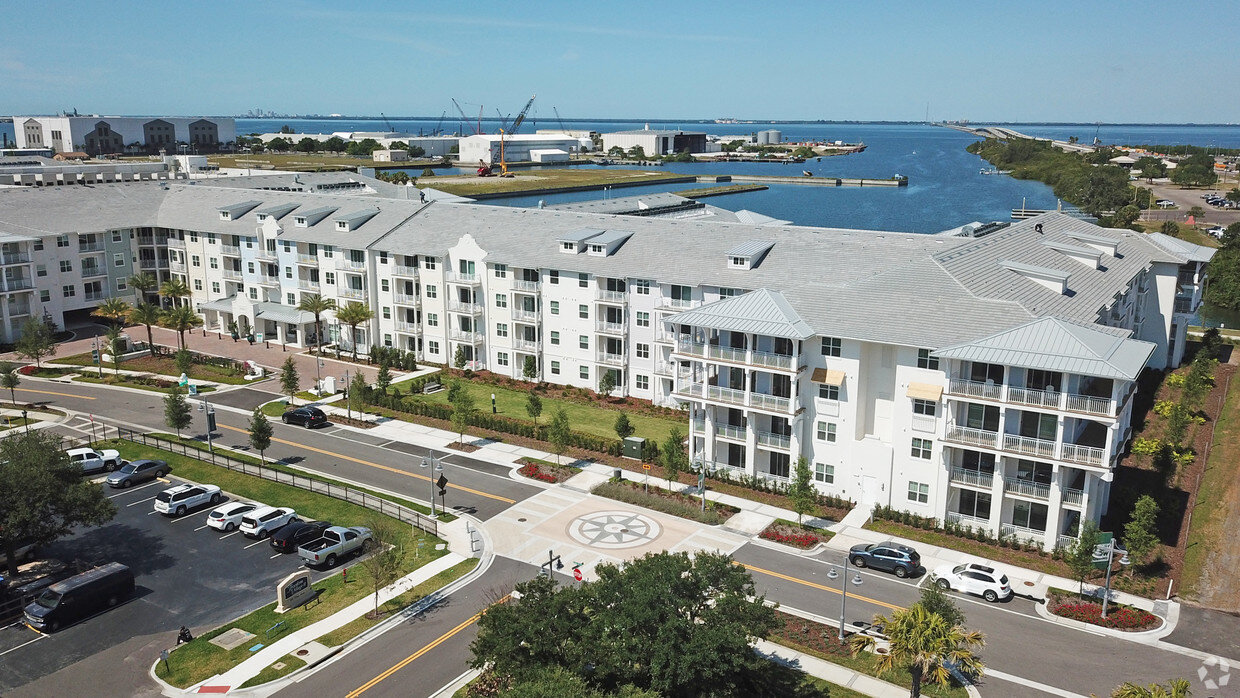 town-westshore-tampa-fl-aerial-photo.jpg