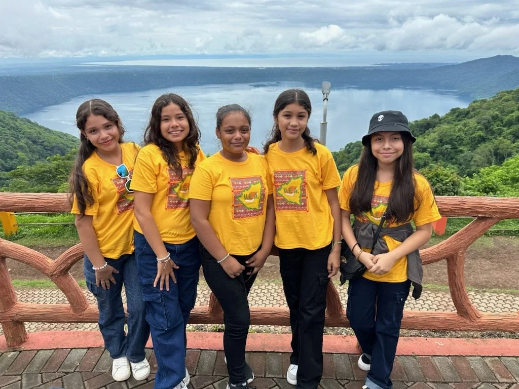  VEA field trip on Thursday to Mirador Catarina, overlooking Laguna de Apollo. 