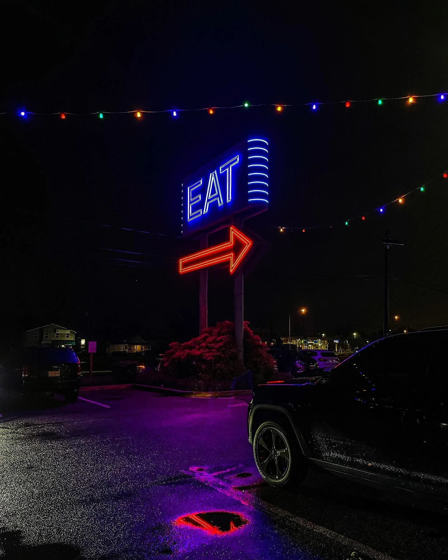 Neon #latergrams #neon #eat #night #iphone12pro