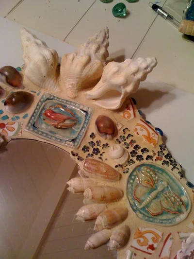 Mosaic Mirror, Close-Up