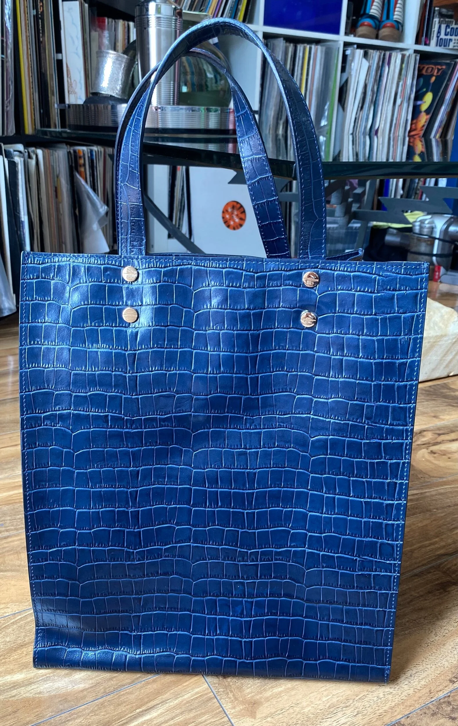 B52F703D-DA04-4428-9959-3B97631D9291