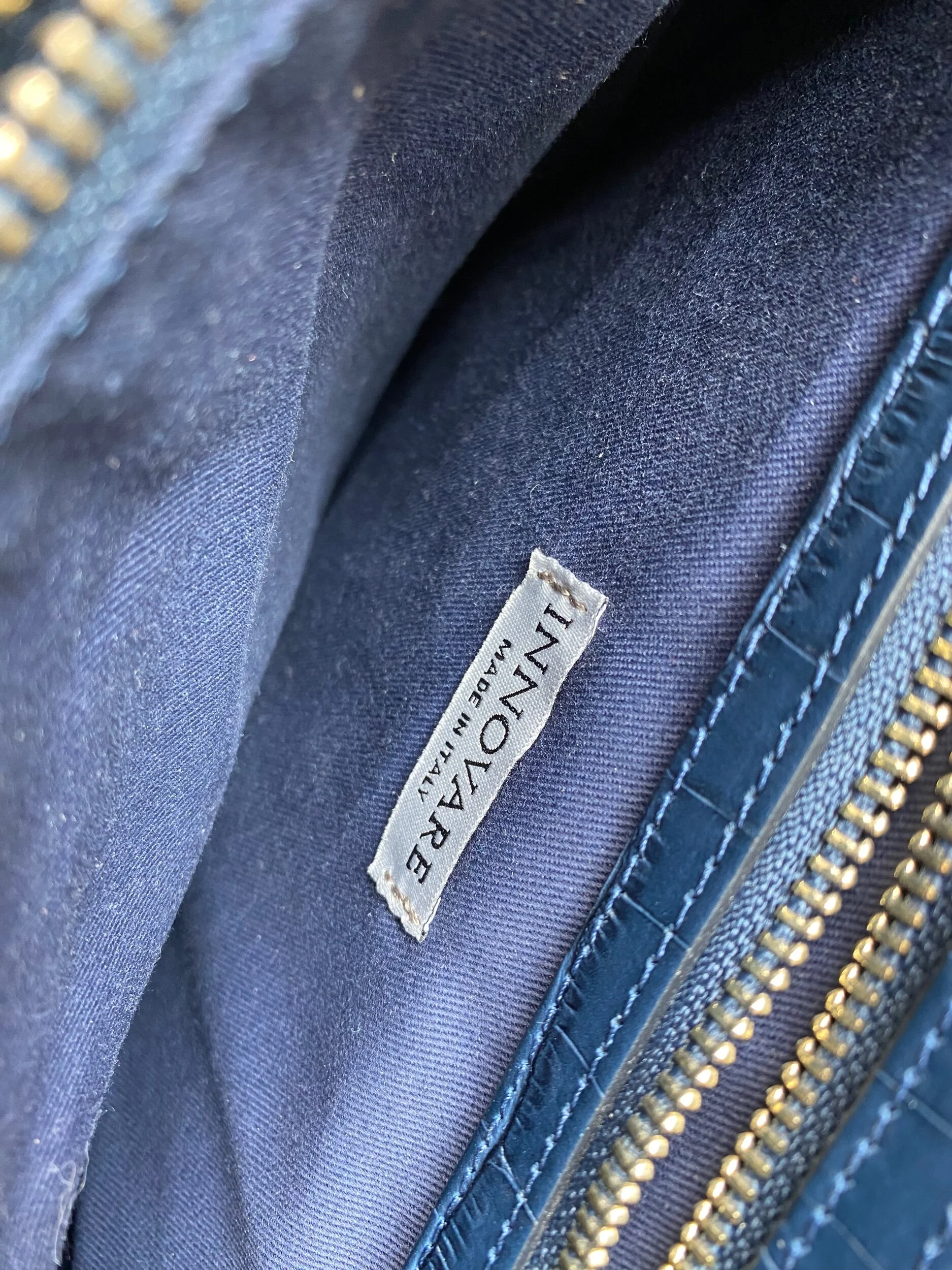 AFFA8B80-FBC2-491F-86DF-075439439D8F