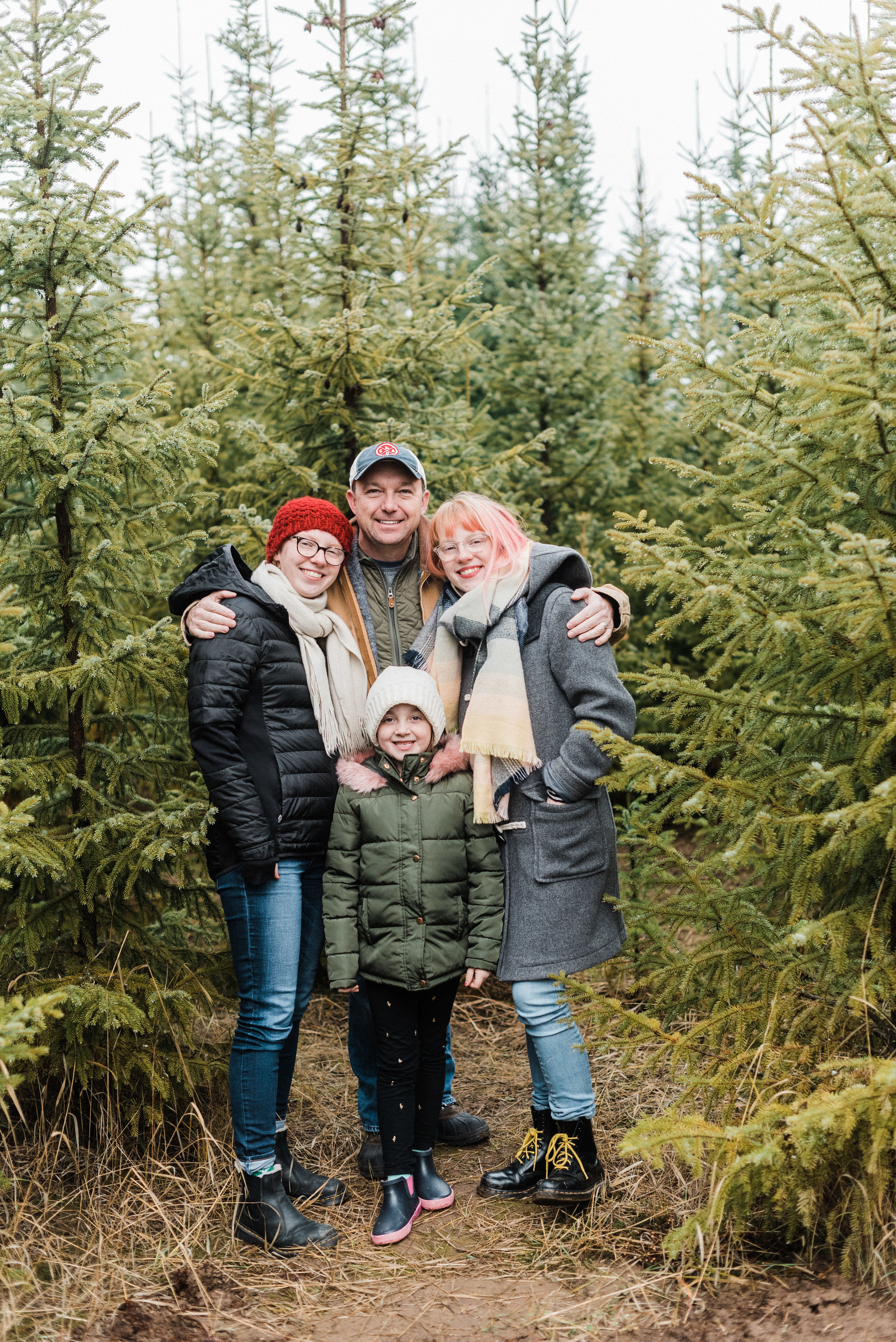 greenbluff-christmas-tree-family-outing-2018 (8 of 21).jpg