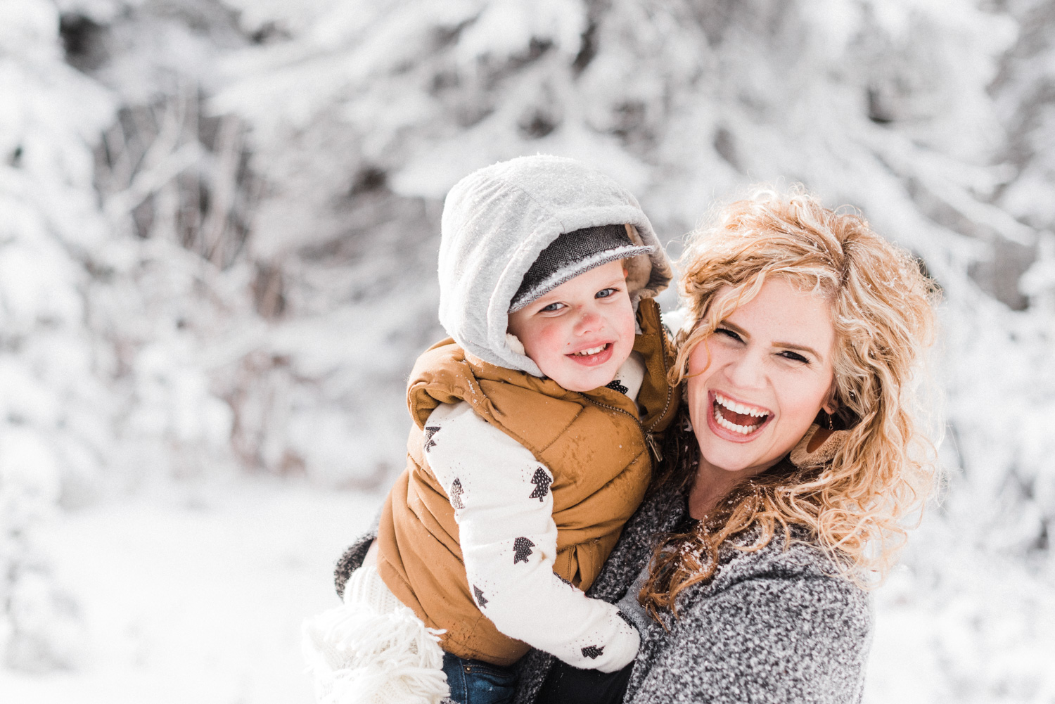 mt_spokane_family_session_taylor-26.jpg