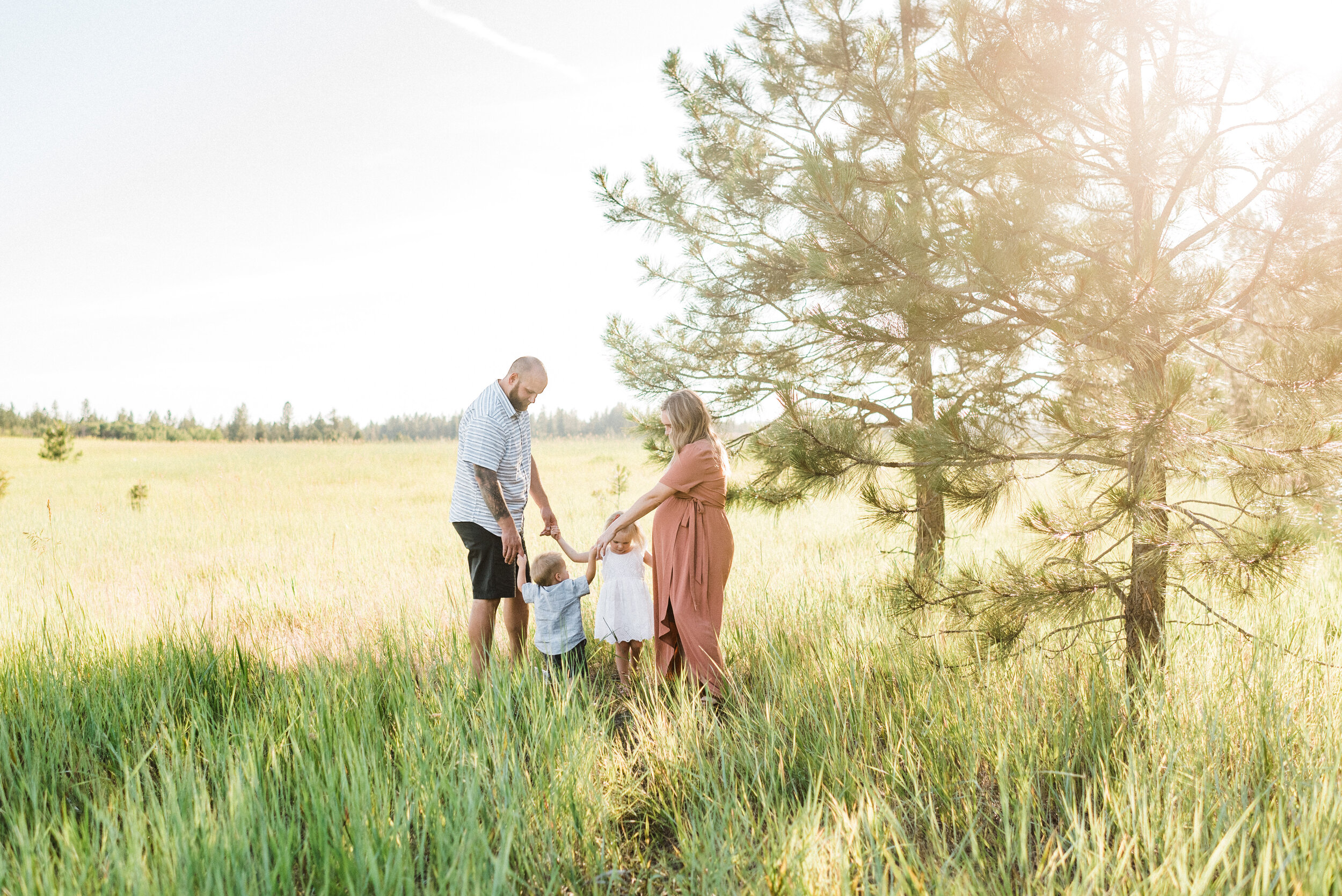 Spokane Family Maternity SessionSpokane Family Maternity Session