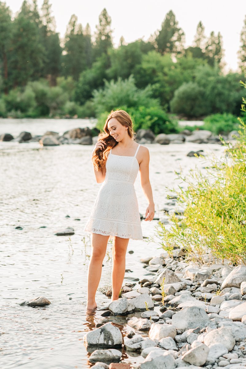 How to wear WHITE for your senior session