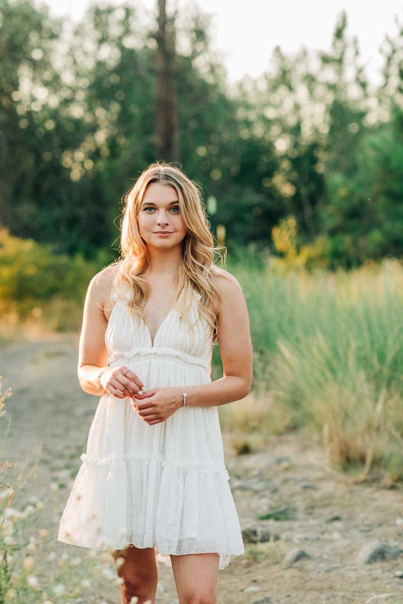 How to wear WHITE for your senior session