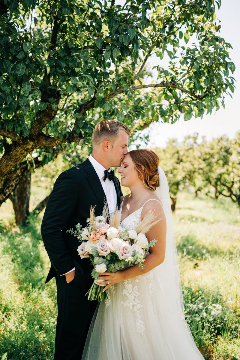 Wedding at The Farmhouse on Greenbluff