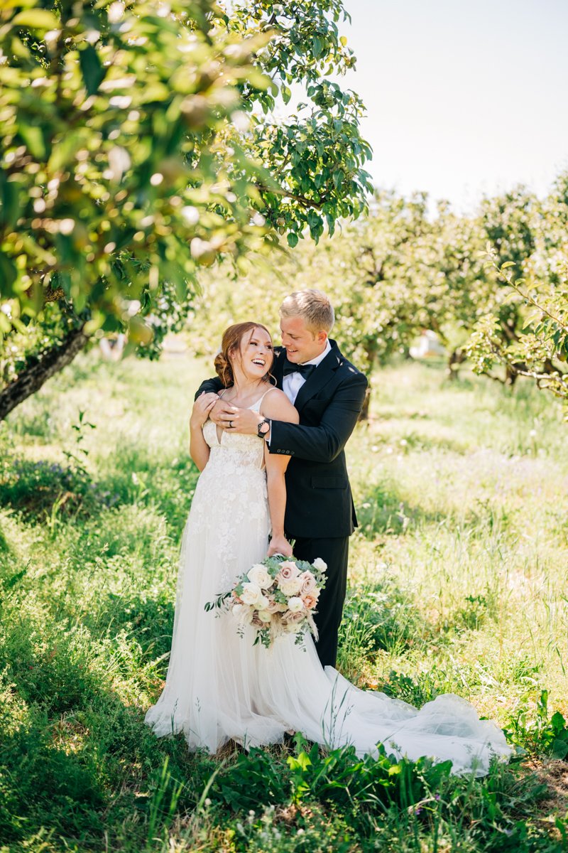 Wedding at The Farmhouse on Greenbluff