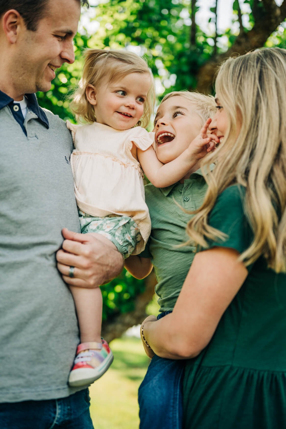 Spokane Family Photographer 16.jpg