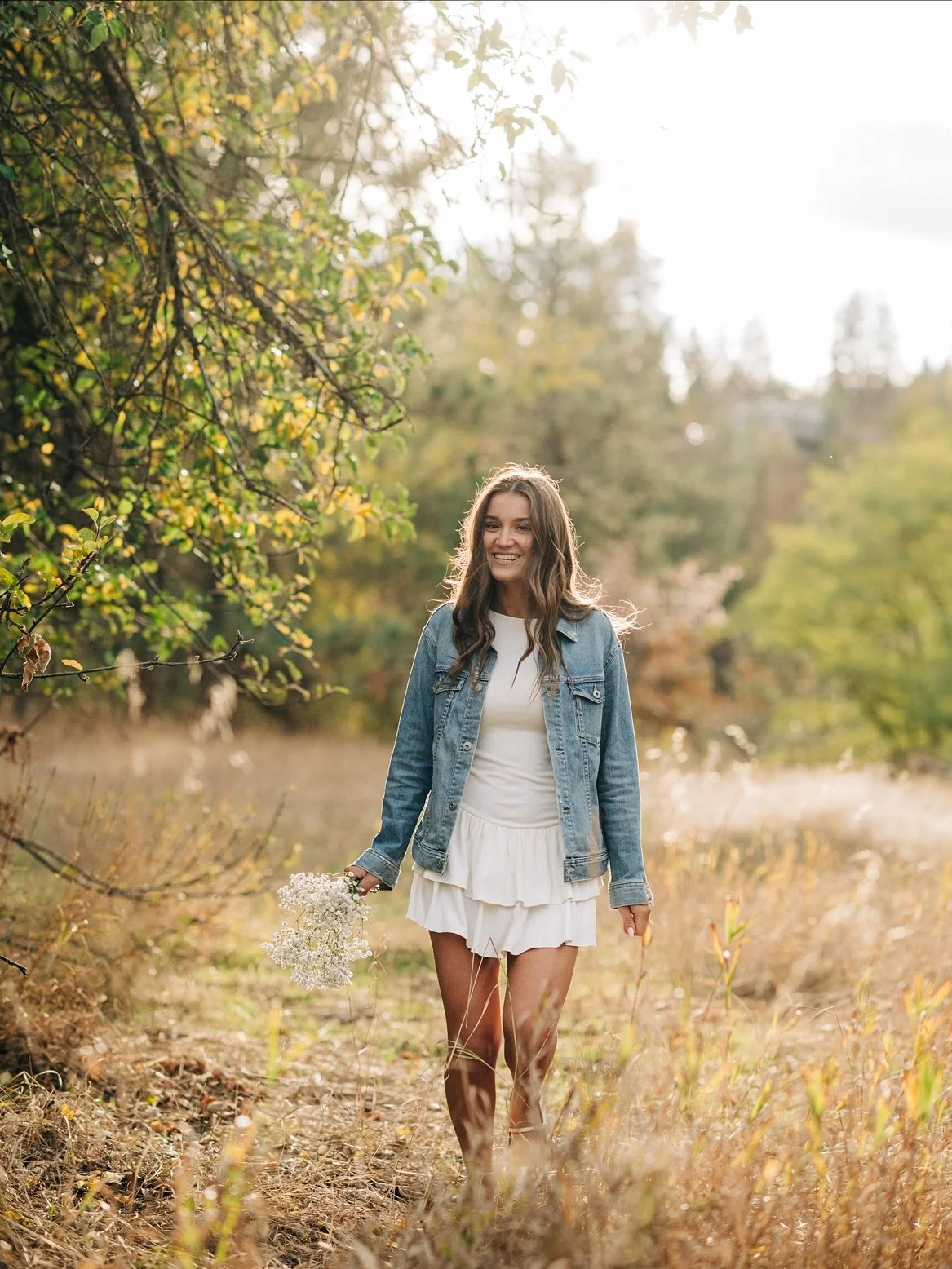 Siena is the daughter of one of my dearest friends from high school. We met through @mead_cheer back in the 90&rsquo;s and have been friends ever since&hellip;35 years of friendship!! Taking her daughter&rsquo;s senior photos was a highlight of my fa