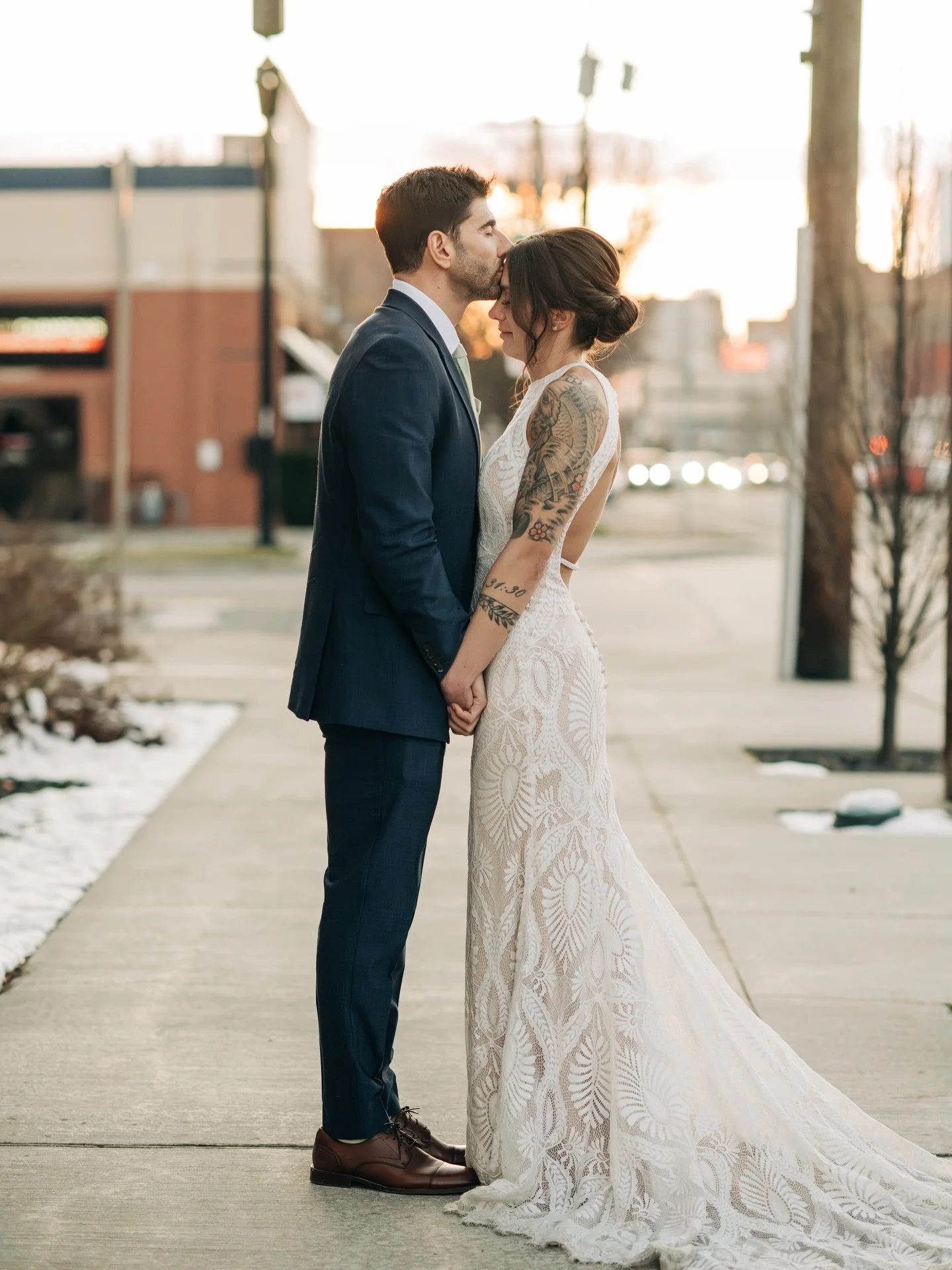 Rachel + Tony 🤍

A beautiful second chapter, surrounded by the people who matter most. Their March wedding day was filled with so much love, laughter, (a bit of snow!) and their three kids standing right by their side.

The best kind of beginning ✨
