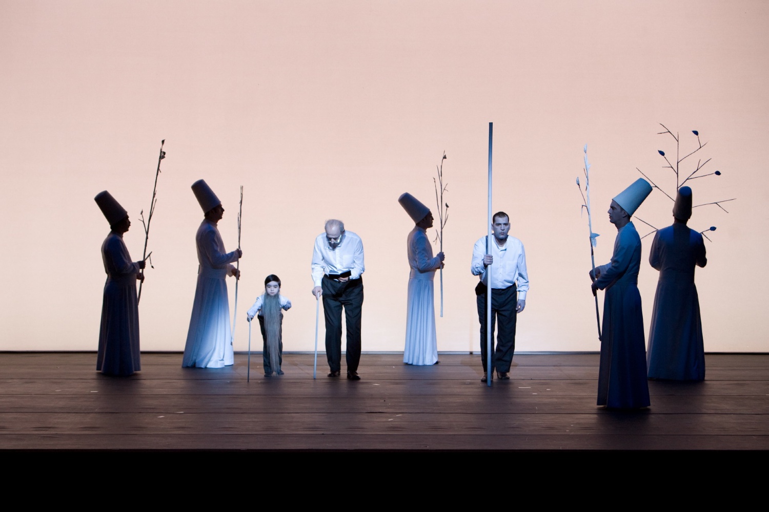  Rumi
In the Blink of the Eye
Pallas Theater, Athens, 2008
© photo by Luciano Romano
(photo courtesy of Change Performing Arts) 