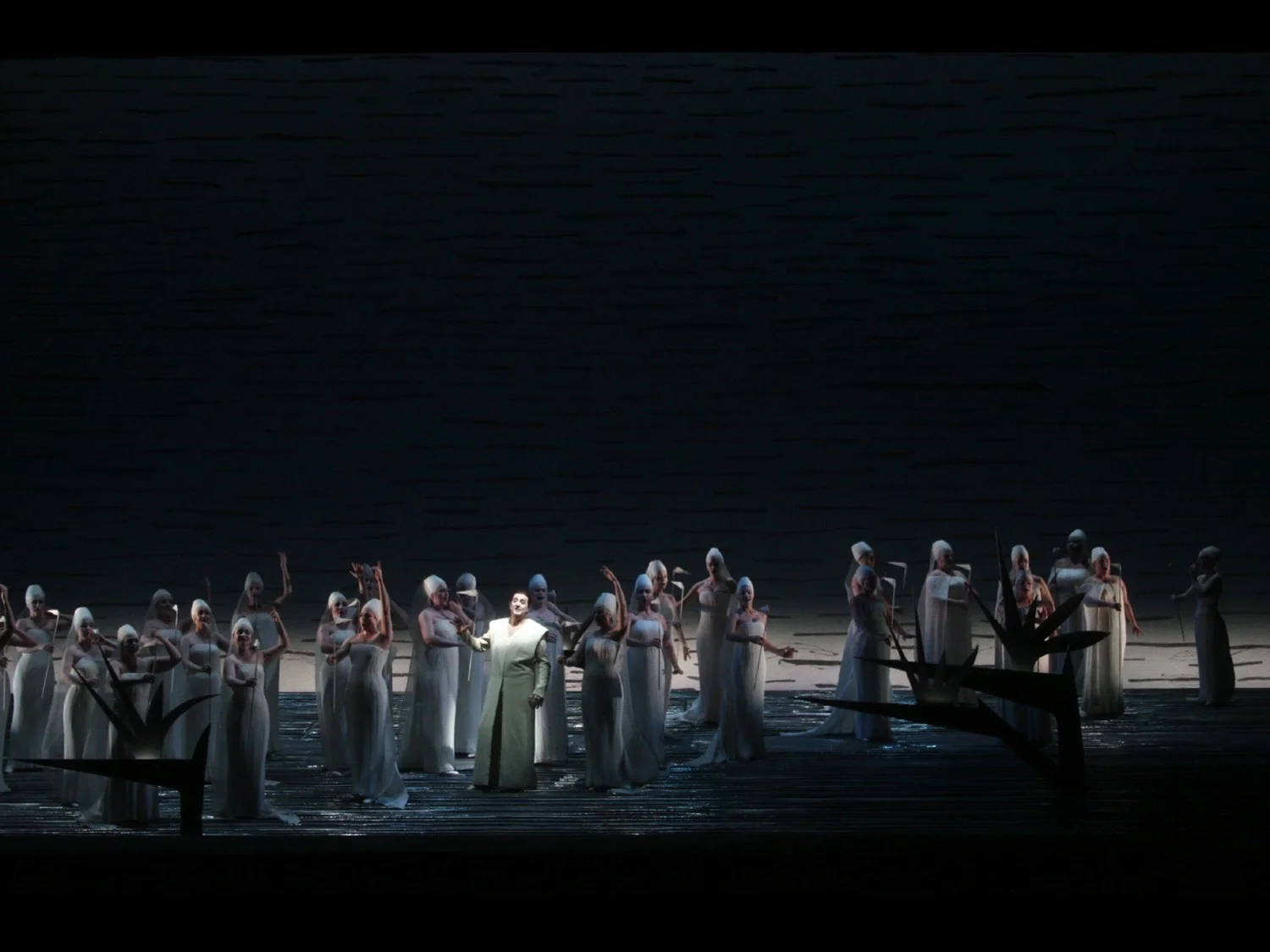  Parsifal
LA Opera
Los Angeles, 2005  
© photo by AJ Weissbard 