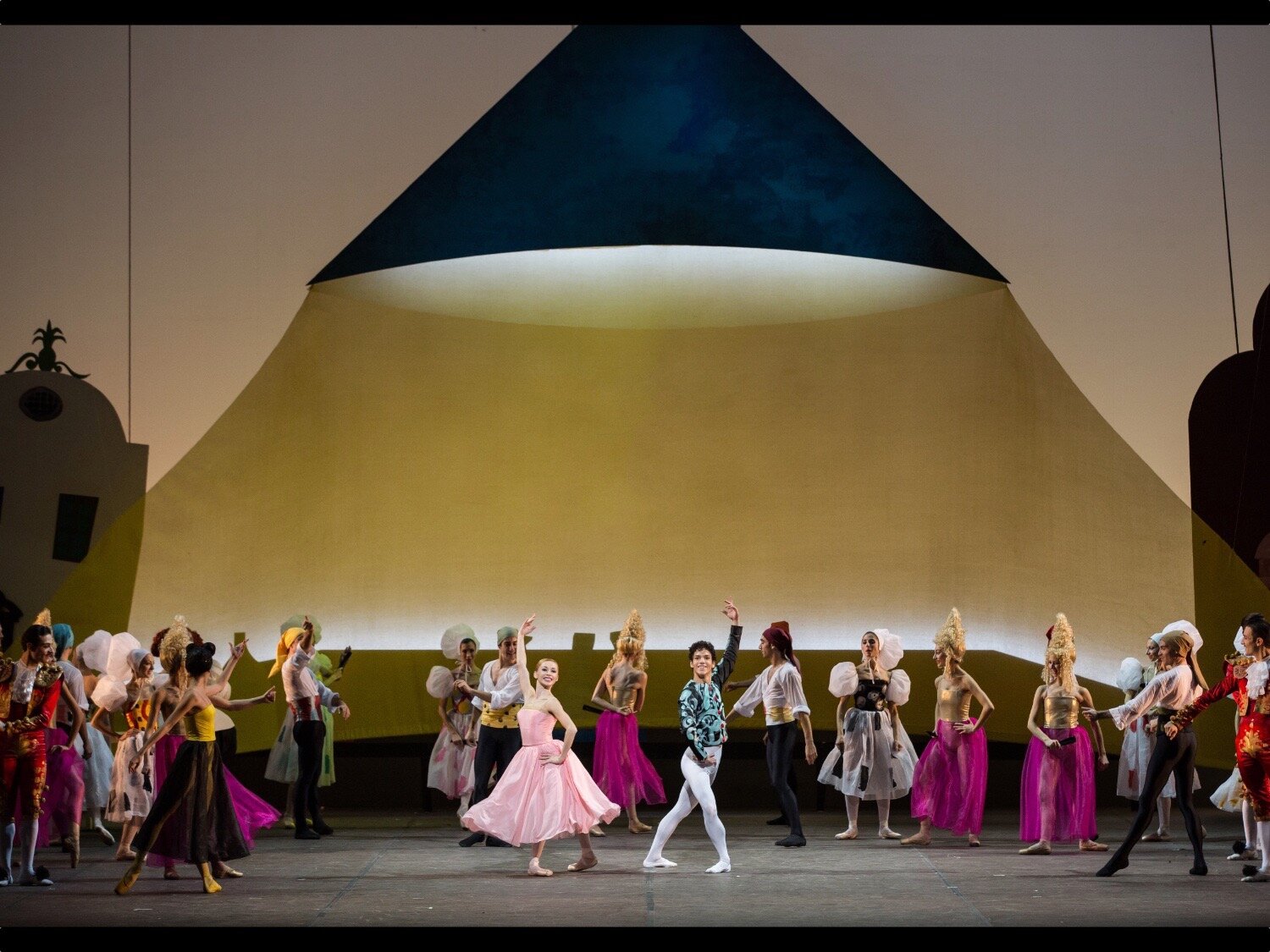  Don Quixotea ballet choreographed by Mikhail BaryshnikovTeatro dell'Opera, Rome, 2017
© photo by Yasuko Kageyama 