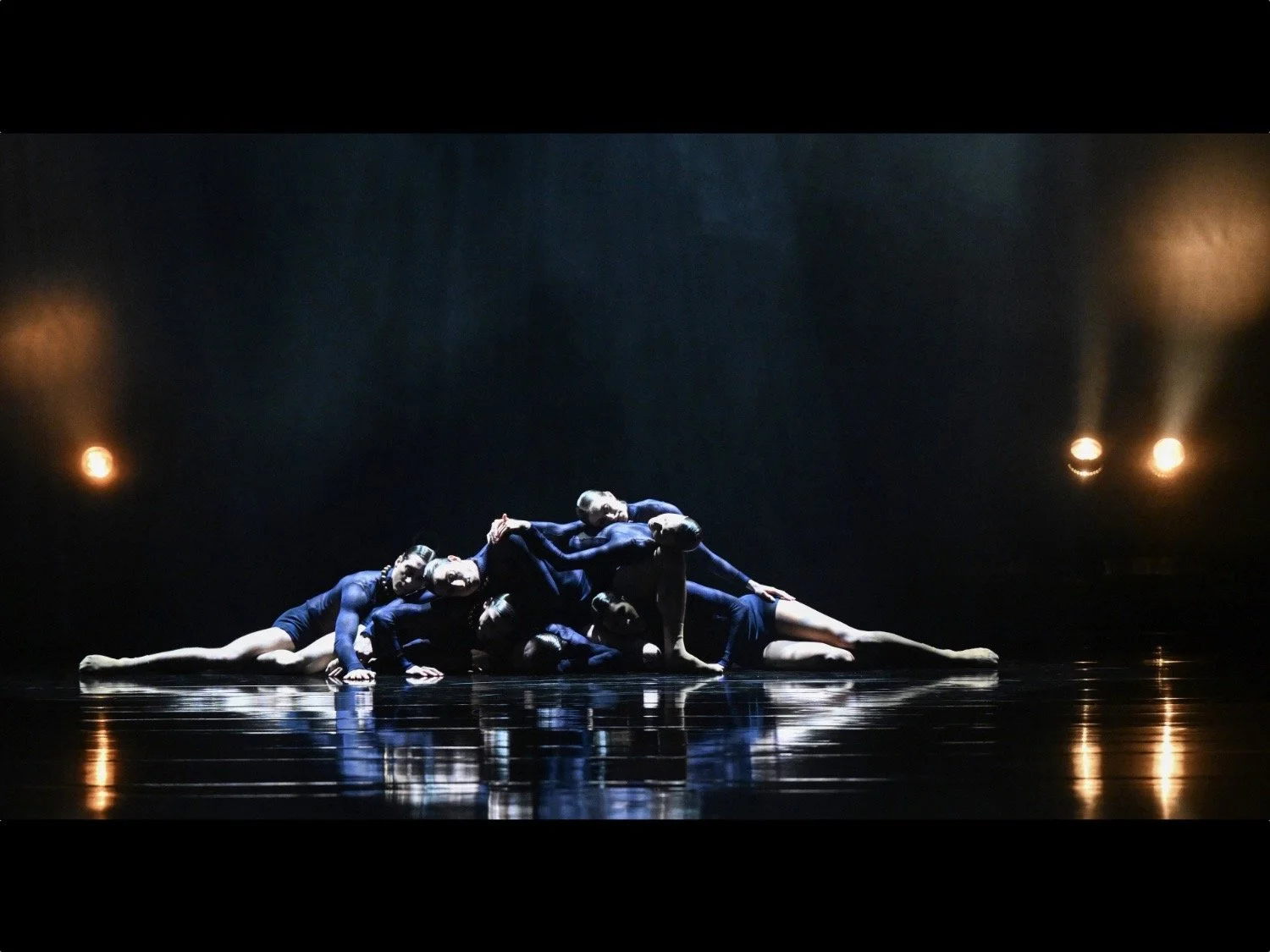  Self-deceit (Creations VII-IX)
Schauspielhaus, Staatstheater, Stuttgart Ballet
Stuttgart 2022
© Stuttgarter Ballett, photo by Bernhard Weis 