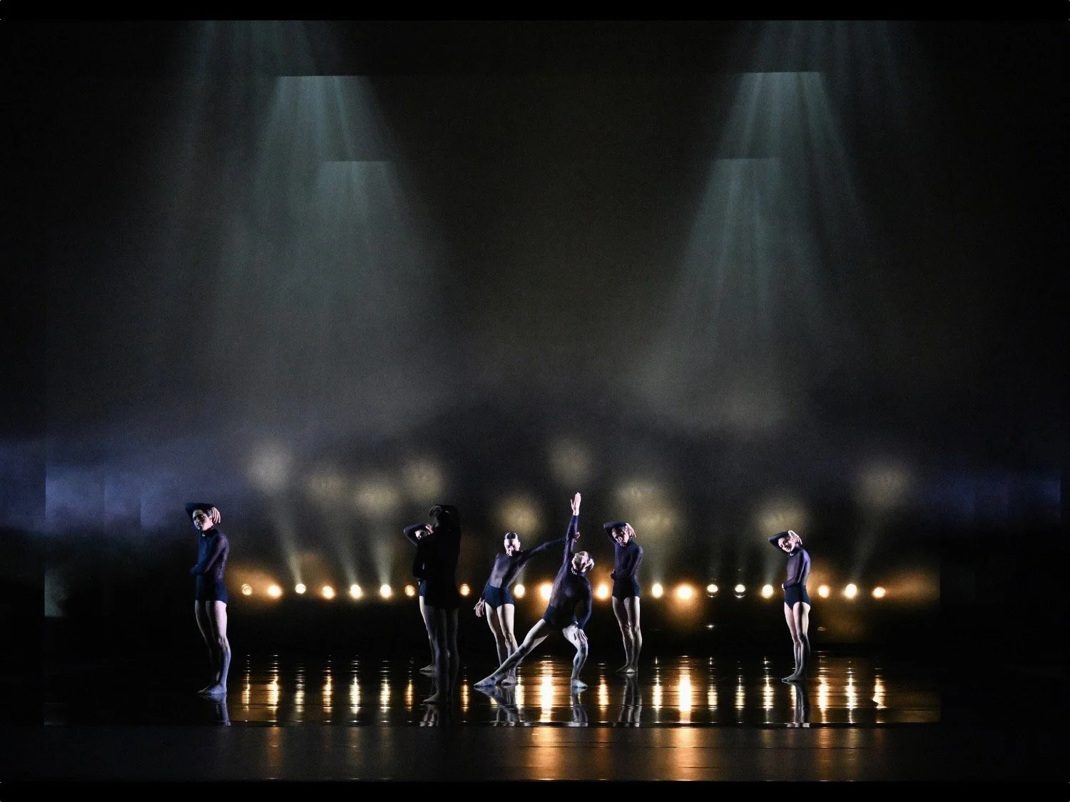  Self-deceit (Creations VII-IX)
Schauspielhaus, Staatstheater, Stuttgart Ballet
Stuttgart 2022
© Stuttgarter Ballett, photo by Bernhard Weis 