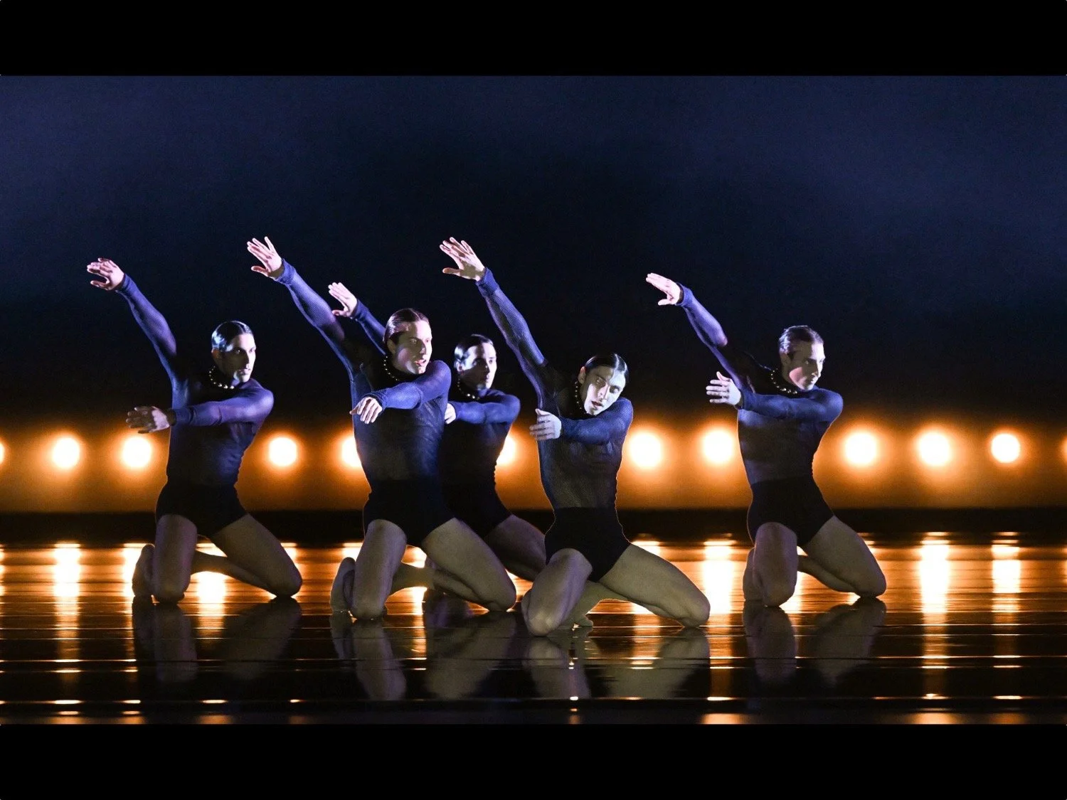  Self-deceit (Creations VII-IX)
Schauspielhaus, Staatstheater, Stuttgart Ballet
Stuttgart 2022
© Stuttgarter Ballett, photo by Bernhard Weis 