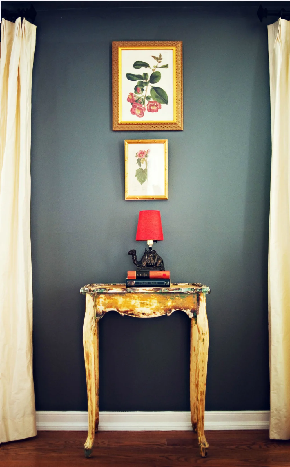 camel table decor malvern .jpg