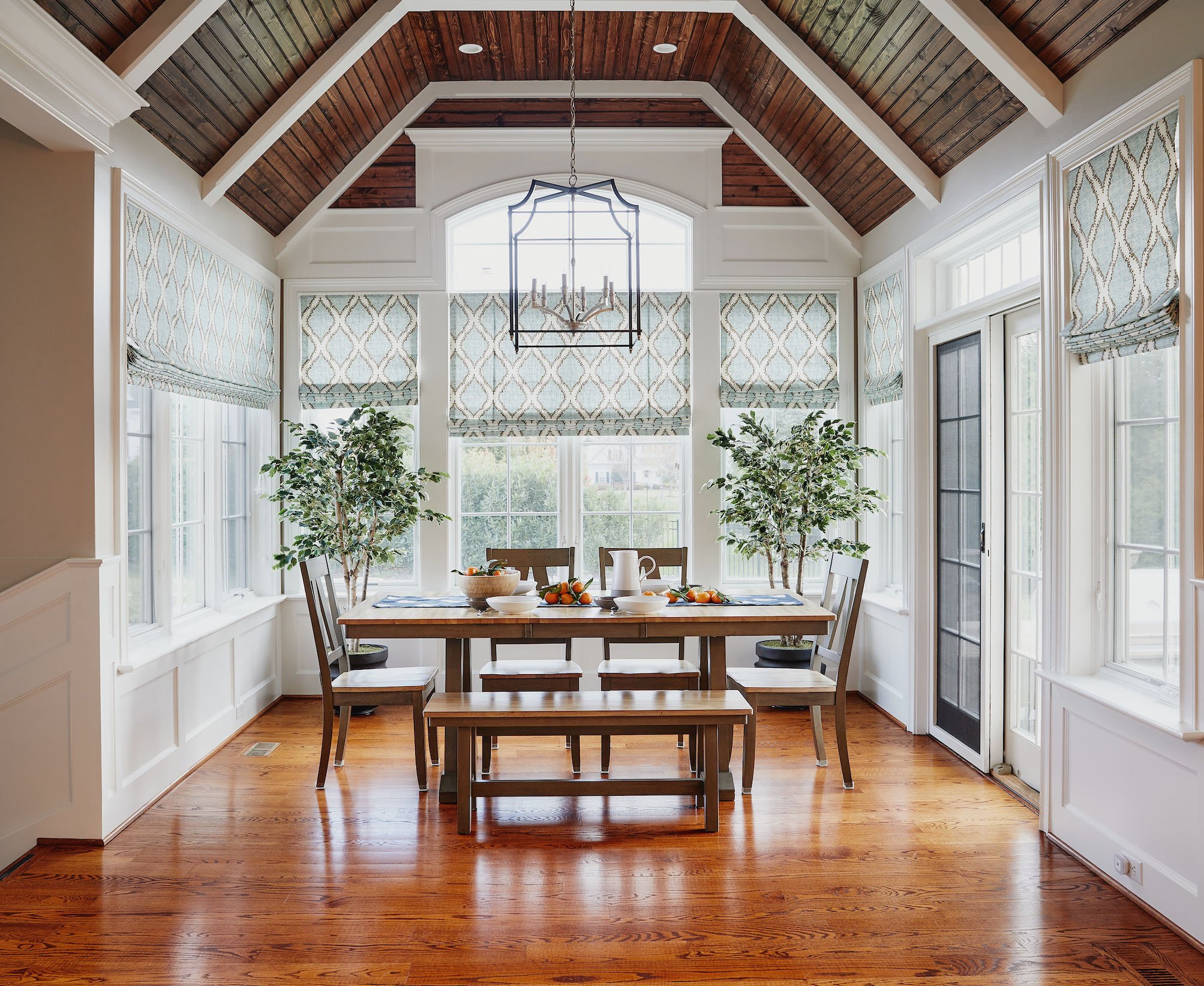 After: Breakfast Nook