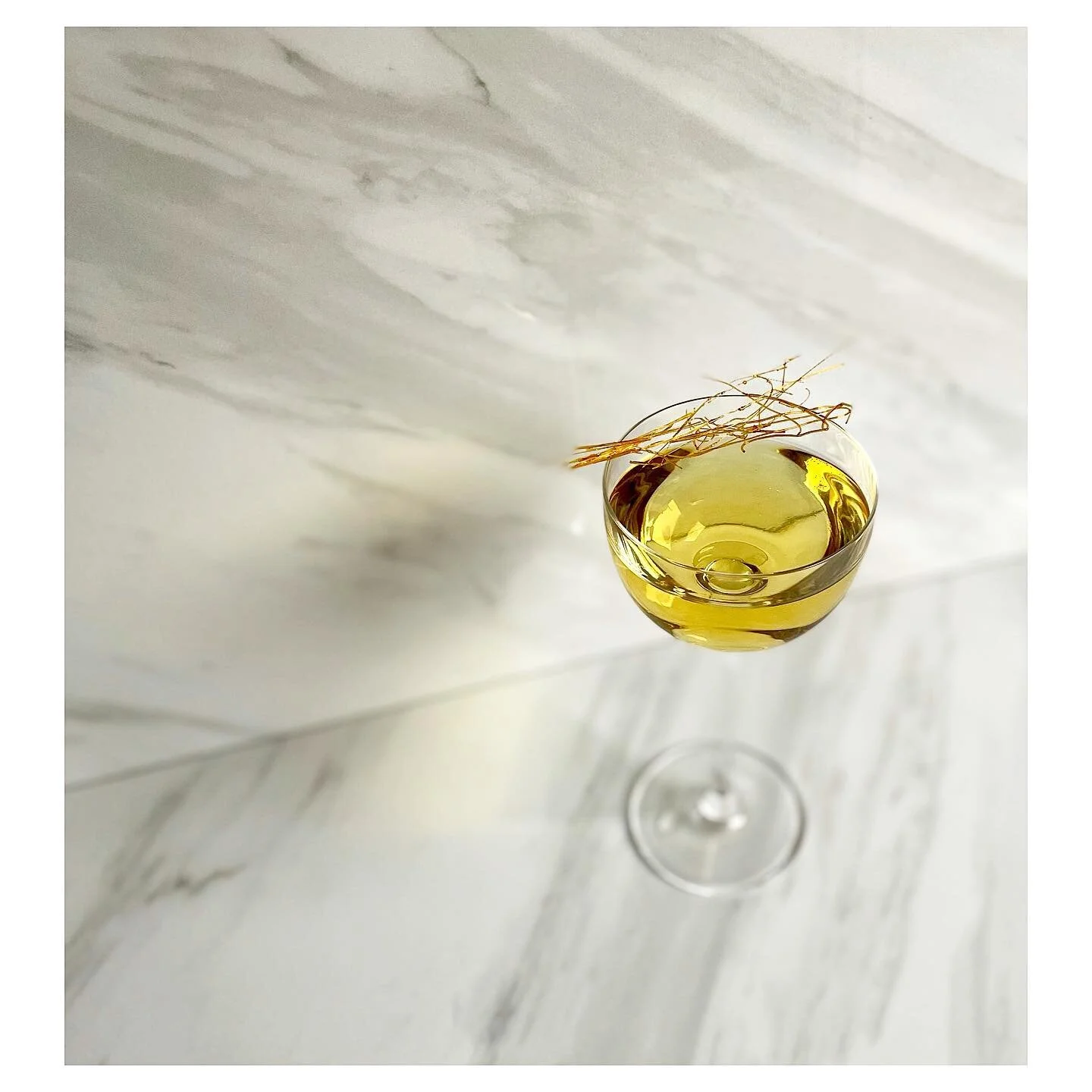 Slow Moves | @mijentatequila, @republicrestoratives Chapman's Apple Brandy, oloroso sherry, chamomile, beeswax, black sesame honey