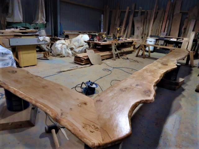 Work / Counter / Bar / Table Tops & Furnishings