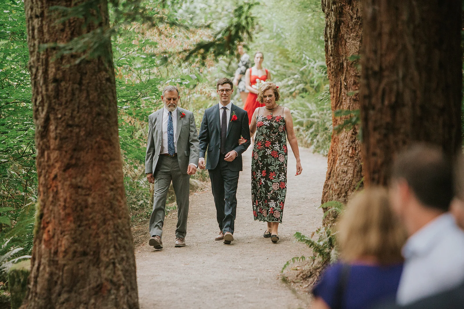 Forest-Park-wedding-groom-and-parents.jpg