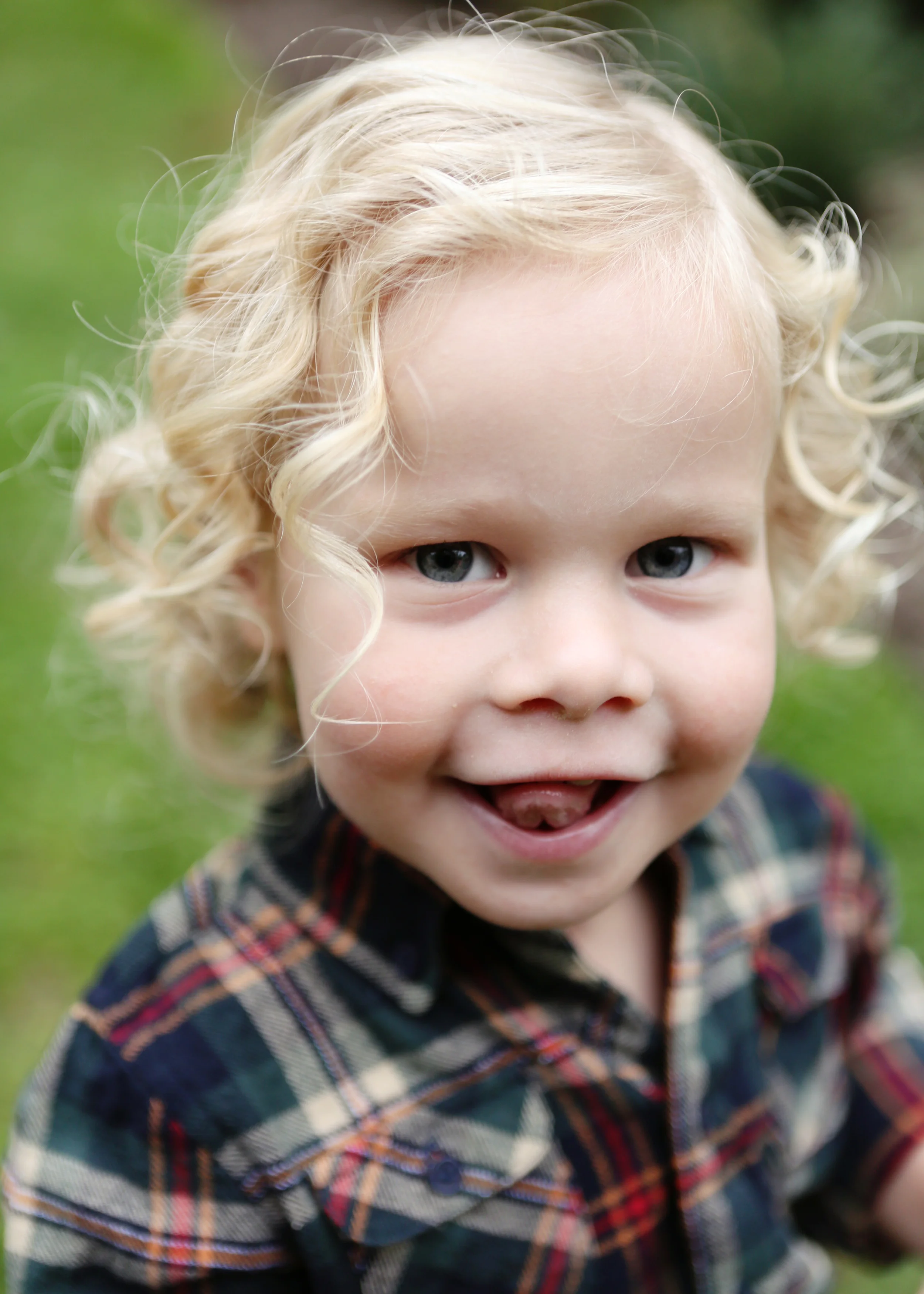  Charleston-based Child and Family Photographer, Daniel Island, Mount Pleasant, Old Village Downtown Charleston, kid photography, family photography, mini sessions, FALL MINI Sessions, baby photography, newborn photography, Charleston Newborn, Charle