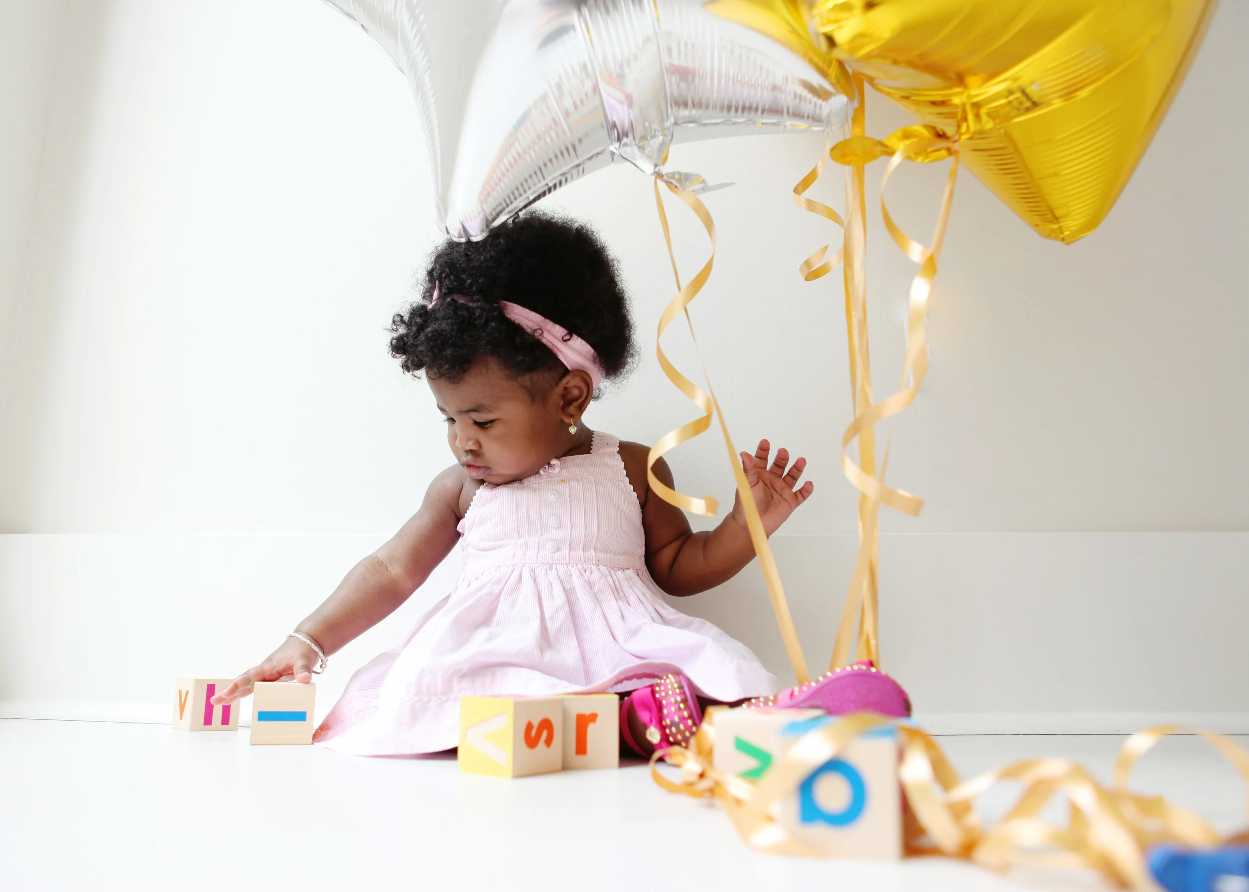 Charleston-based Child and Family Photographer, Daniel Island, Mount Pleasant, Old Village Downtown Charleston, kid photography, family photography, mini sessions, FALL MINI Sessions, baby photography, newborn photography, Charleston Newborn, Charle