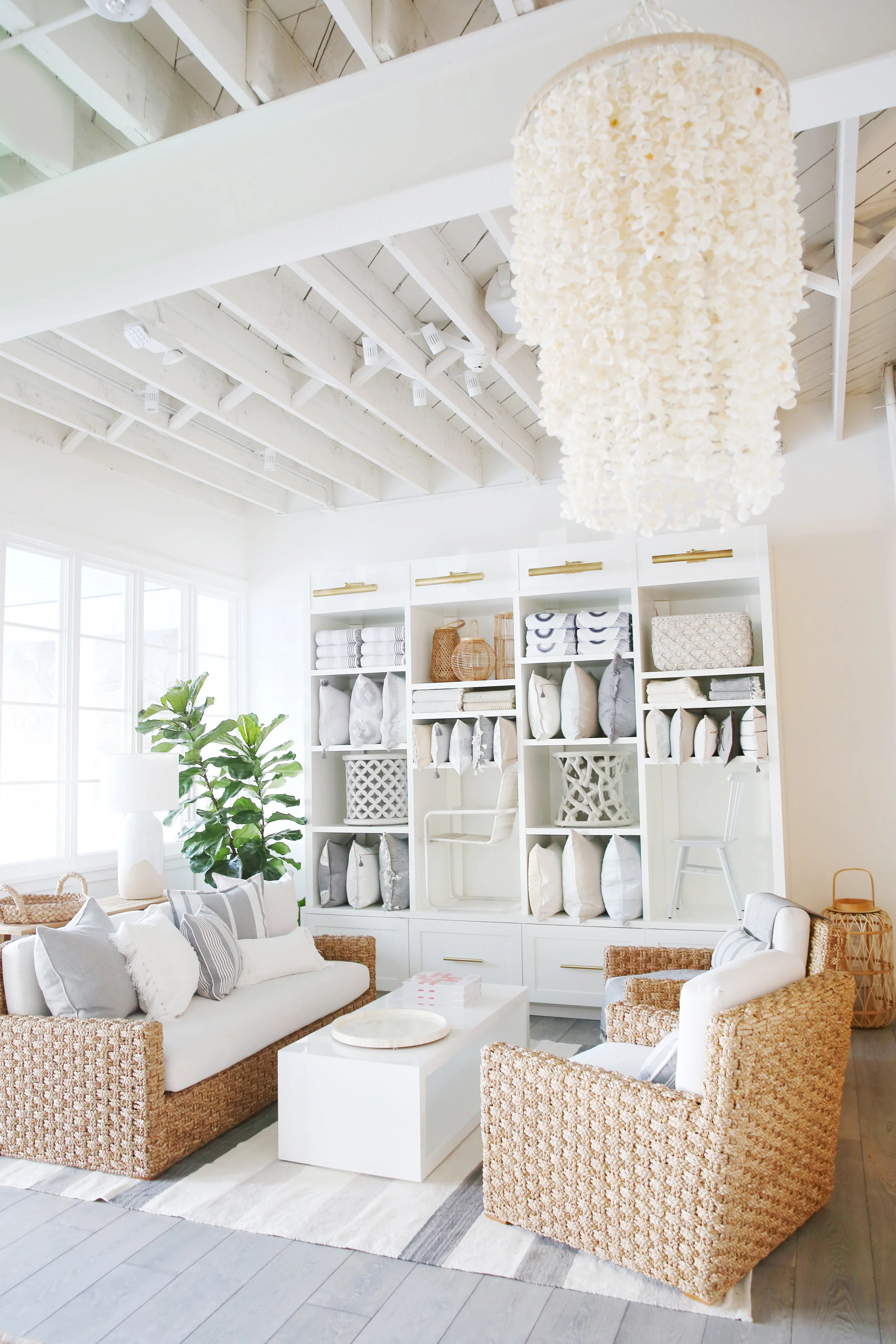  Charleston, SC, Daniel Island, Mount Pleasant, Sullivans Island, Isle of Palms based interiors and lifestyle photographer JENNIFER LAVELLE PHOTOGRAPHY - interior design photographer, exteriors, commercial, brand and business photographer  Serena &am