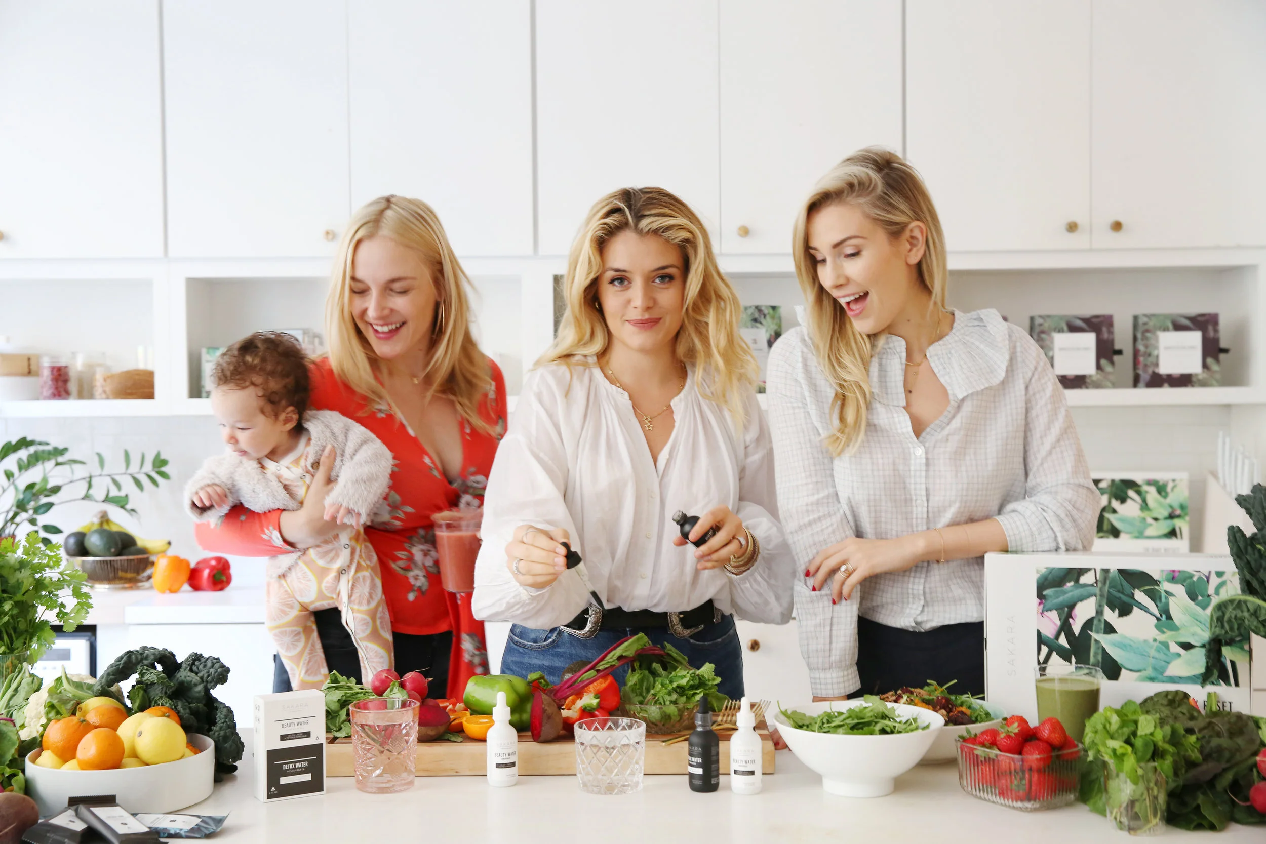 NYC based lifestyle and brand photographer JENNIFER LAVELLE PHOTOGRAPHY - Sakara Life and Daphne Oz