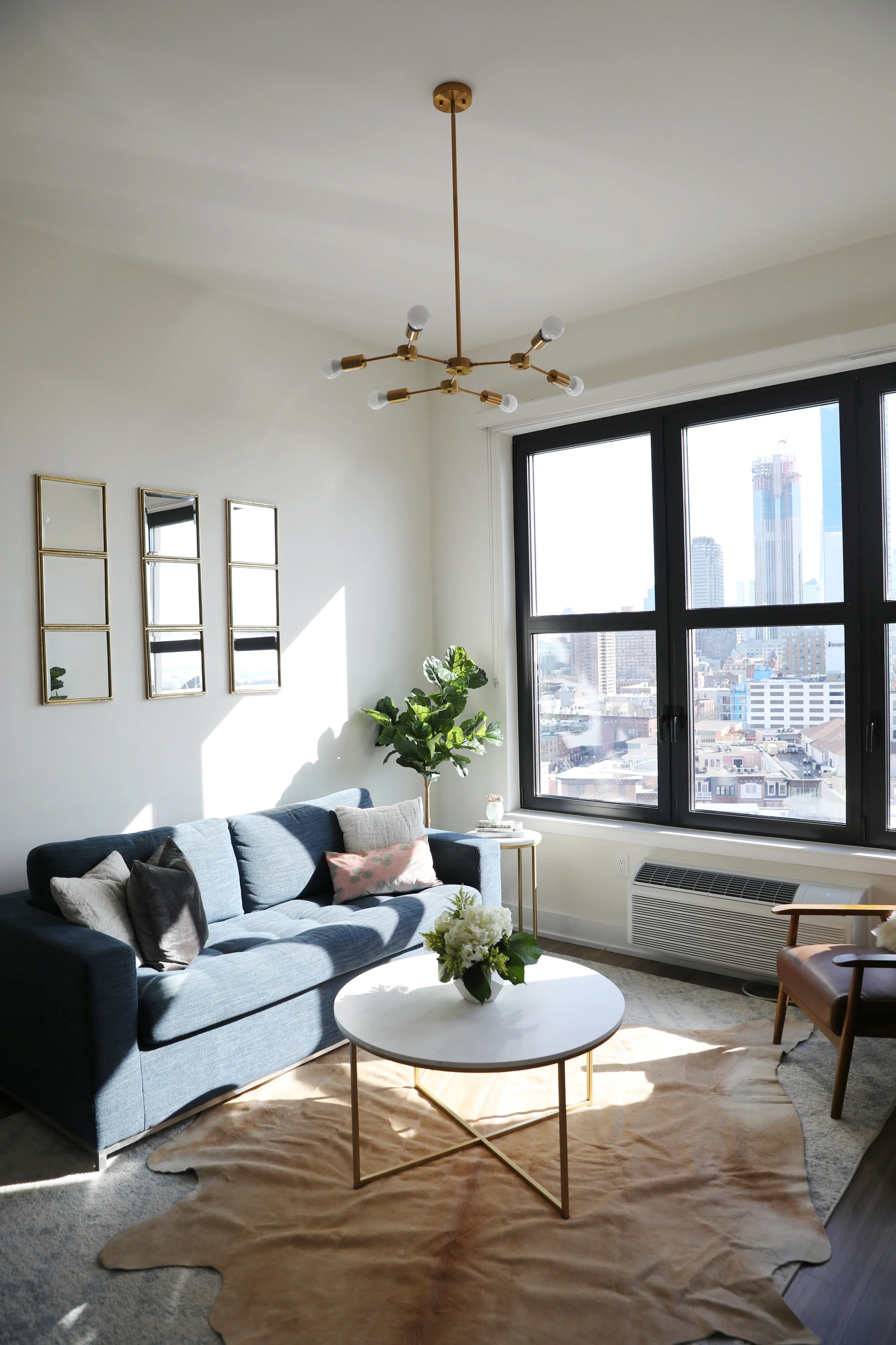  Charleston and NYC  based lifestyle interior design photographer JENNIFER LAVELLE PHOTOGRAPHY - interiors, exteriors, lifestyle, branding photographer 